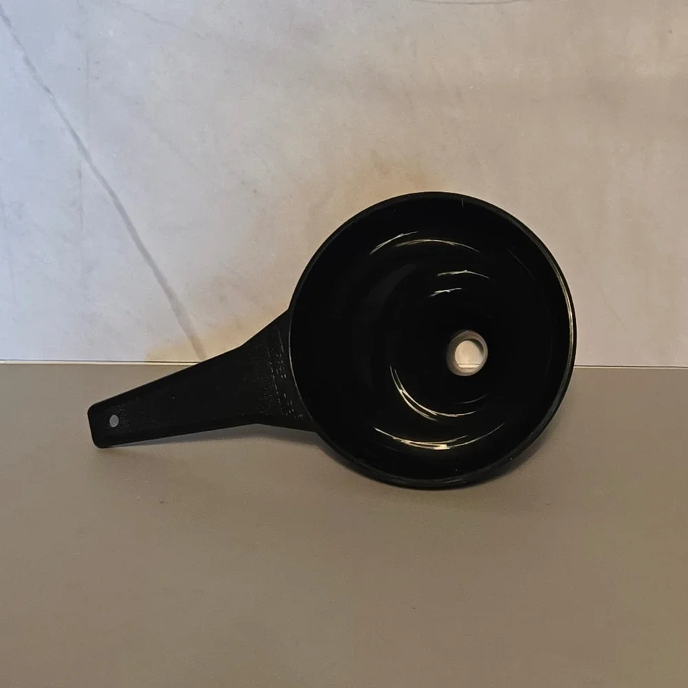 Tupperware Black Plastic Kitchen Funnel with Handle 717-10 Vintage Style